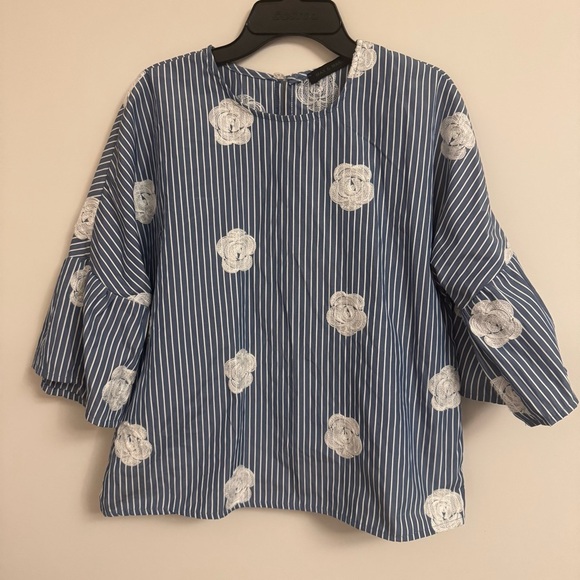 2/20 Floral and Striped 3/4 Sleeve Blouse - Women’s Small - Picture 1 of 8